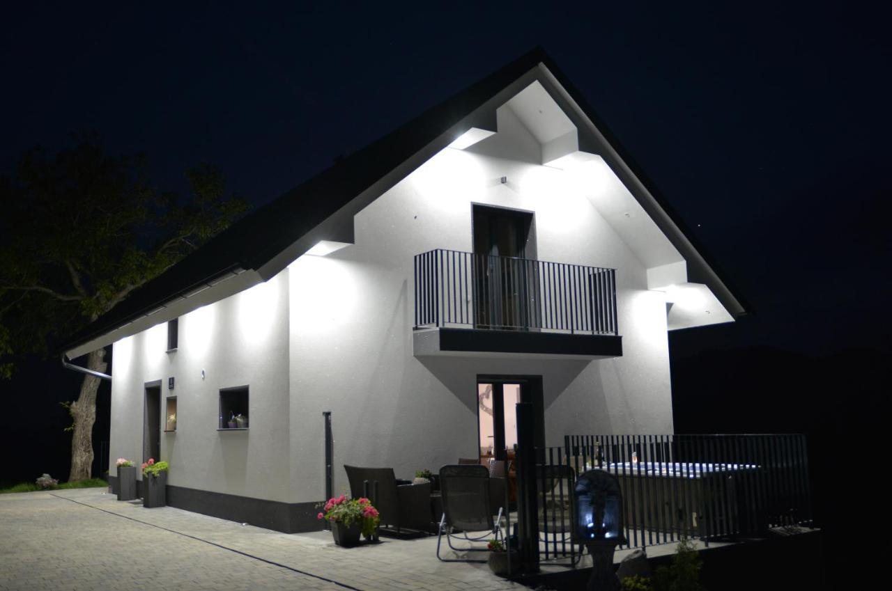 Tanja S Holiday Home In Nature With Sauna And Hot Tub Gorica pri Slivnici 外观 照片